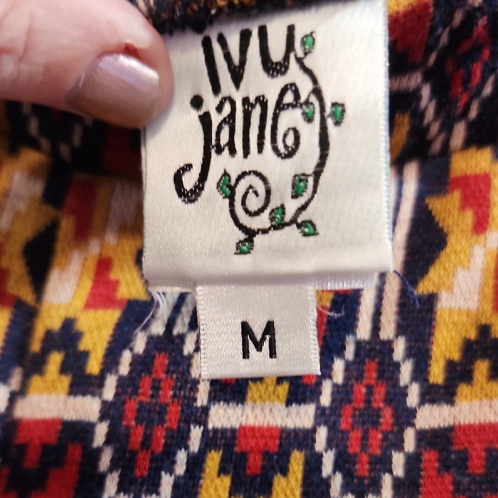 Ivy Jane Multicolor Geometric Patterned Garment - Picture 2 of 9